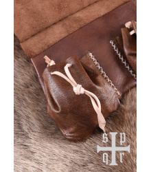 Mittelalterliche Ledertasche, 14. Jahrhundert, verschied. Farben