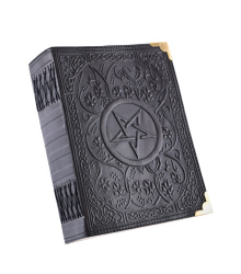 Schwarzes Lederbuch mit Pentagramm, ca. 18 x 23 cm