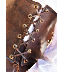 Geschnürte Unterbrust-Corsage aus Leder, braun
