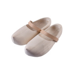 Holzschuhe mit Lederriemen