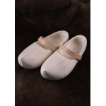 Holzschuhe mit Lederriemen
