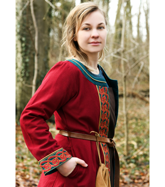 Bestickter Wikinger-Mantel Ella, weinrot/petrol Karfunkelchen