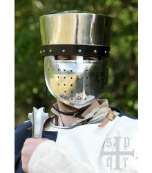 Früher Topfhelm, Kreuzfahrer-Helm, 12. Jahrhundert