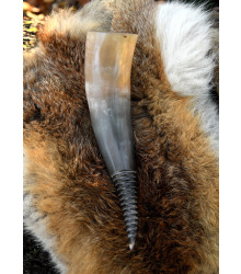 Wikinger-Trinkhorn mit Spiralcarving
