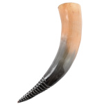 Wikinger-Trinkhorn mit Spiralcarving