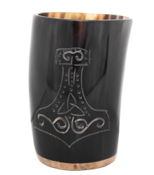 Kleiner Hornbecher mit Holzboden und Mjölnir
