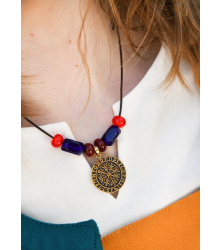 Glasperlenkette mit Vegvisir-Anhänger