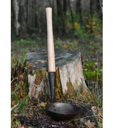Große Mittelalter-Schaumkelle mit Griff aus Eschenholz