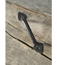 Handgeschmiedeter Griff aus Stahl