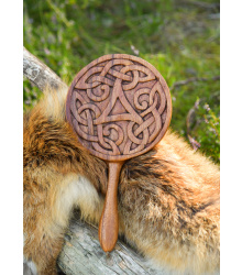 Handspiegel aus Holz mit Triskele und keltischen Knoten, ca. 28 cm