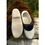Westfälische Holzschuhe aus Pappel-Holz mit Lederkappe, paarweise gedrahtet