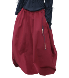 Mittelalterlicher Rock, weit ausgestellt, rot