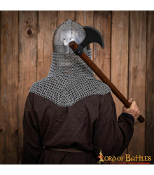 Antiker Wikingerbrillenhelm mit unvernieteter Kettenbrünne