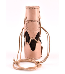 Geschnürter Flaschenhalter aus Leder, div. Farben