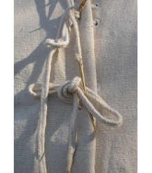 Gepolstertes Rüstwams mit Nesteln